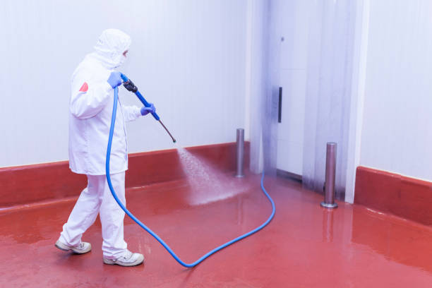 Best Animal Enclosure Cleaning  in Salineville, OH