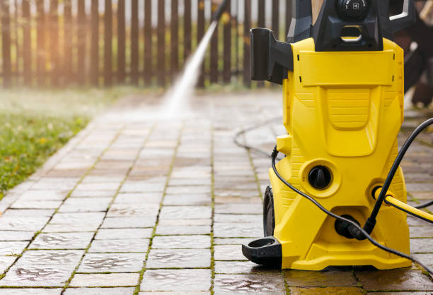 Best Soft Washing  in Salineville, OH